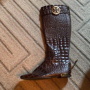 Tory Burch 9m brown tall embossed leather boots